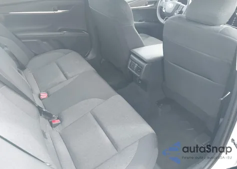 2025 Toyota Camry Le z USA, uszkodzony, nr VIN 4T1DAACK6SU514220